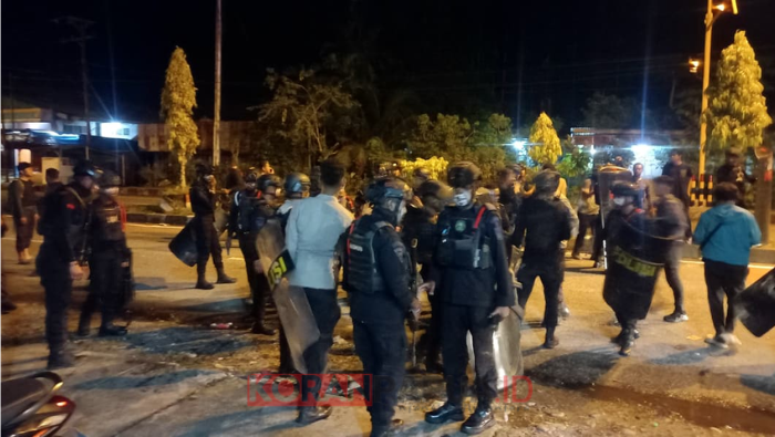 Situasi Keamanan di Jalan Ahmad Yani Timika Memanas, Satu Anggota Brimob Terkena Anak Panah
