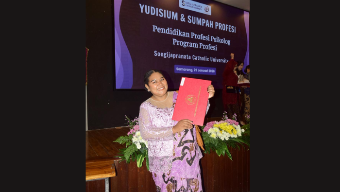 Proviciat! Faradiba Anugerah Kaay Tabuni Bukukan Jadi Perempuan Psikolog Pertama dari Papua Pegunungan
