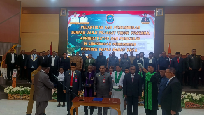 21 Pejabat Baru Resmi Perkuat Kabinet Pimpinan Gubernur PBD Elisa Kambu