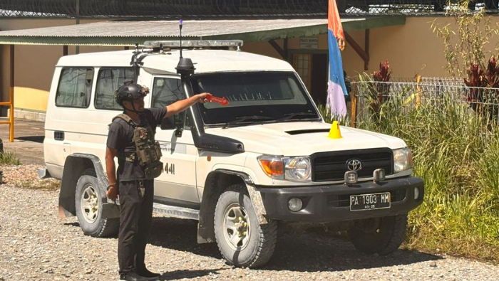 Hasil Olah TKP Peristiwa Penyerangan di Mile 50, Kendaraan Karyawan KPI Rusak Diterjang Proyektil