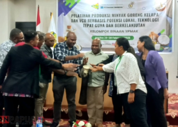 Pelatihan VCO YPMAK: Ubah Kelapa Jadi Sumber Penghasilan Berkelanjutan, Dr. Leonardus: Dorong Perubahan Kebiasaan