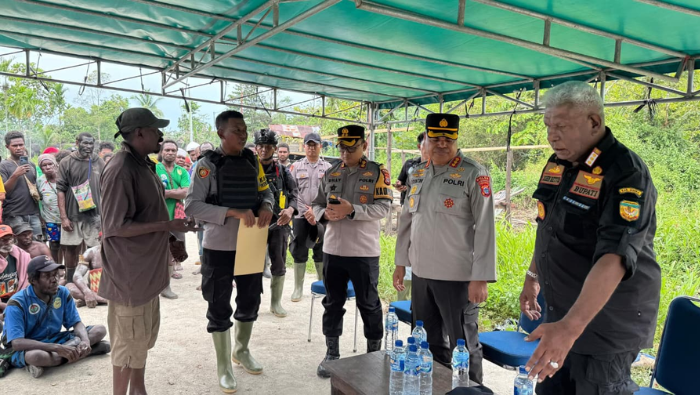 Percepat Penyelesaian Tapal Batas, Kapolda dan Bupati Mimika Turun Langsung ke Kapiraya