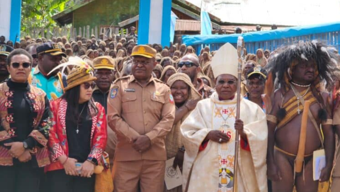 Apresiasi Pelaksanaan Muspas Mee, Gubernur Meki: Gereja Mitra Strategis Pembangunan Manusia