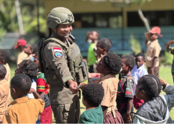 Tanamkan Nilai Nasionalisme dan Disipilin Sejak Dini, Personil OCD-2026 Mengajar di Sekolah