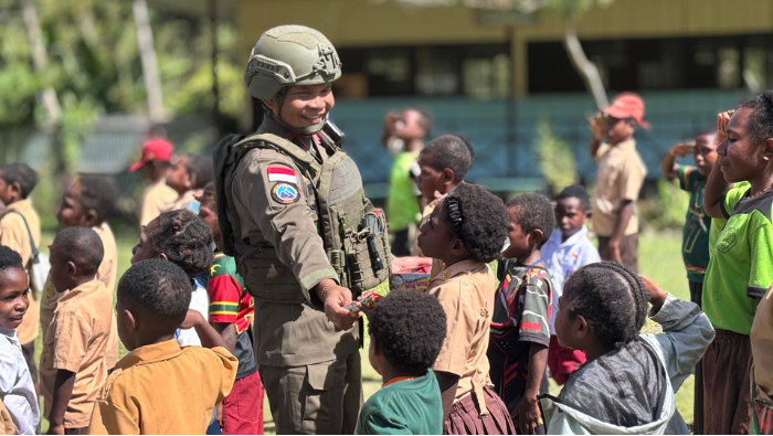 Tanamkan Nilai Nasionalisme dan Disipilin Sejak Dini, Personil OCD-2026 Mengajar di Sekolah