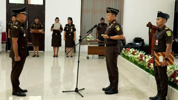 Nobertus Dhendy Resmi Jabat Kasi Intel Kejaksaan Negeri Mimika