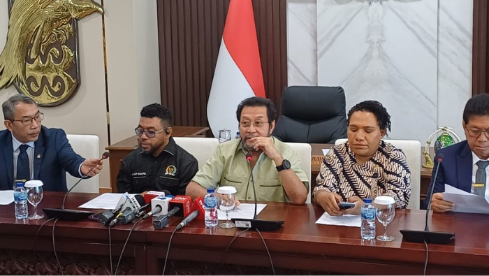 Wakil Ketua DPD RI Yorrys Raweyai Minta Militeristik dan PSN di Papua Dihentikan