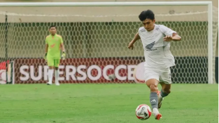 Bermain di Kandang, PSM Makassar Taklukkan PSBS Biak dengan Skor 2-1