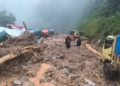 Puluhan Kendaraan Masih Tertimbun Longsor di Jalan Trans Papua, Proses Evakuasi Terkendala Cuaca