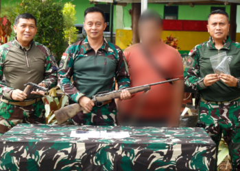 Pendekatan Humanis TNI Berbuah Hasil, Dua Senjata Api Diamankan di Kampung Mosso