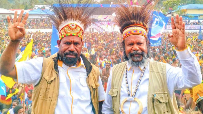 Setahun Willem Wandik dan Yotam Wonda Pimpin Tolikara, Ini Pernyataan Sekda Yosua Noak Douw