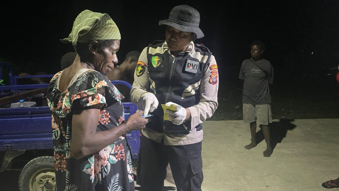 Peduli Kesehatan Warga Kapiraya, Polres Mimika Gelar Pemeriksaan Kesehatan Gratis