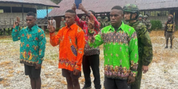 Tiga Kombatan OPM di Sinak Nyatakan Ikar Setia Kembali ke NKRI