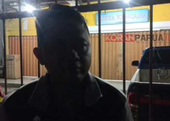 Ratusan Pendulang Kembali Tutup Jalan Ahmad Yani Timika