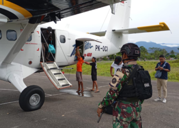 Kawal Distribusi Logistik, Satgas Yon Parako 466 Pasgat Perketat Pengamaman di Lapter Kenyam