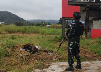 Satgas Yon Parako 466 Pasgat Pastikan Penerbangan Perintis di Lapter Kamu Aman dari Gangguan