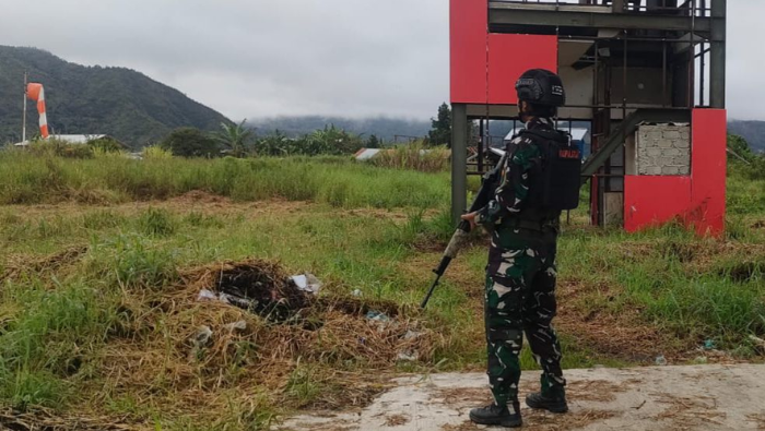 Satgas Yon Parako 466 Pasgat Pastikan Penerbangan Perintis di Lapter Kamu Aman dari Gangguan