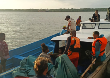 12 Penumpang Speedboat yang Terombang-Ambing di Perairan Puriri Berhasil Dievakuasi