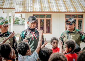 Berkunjung ke Panti Asuhan Santa Susana Timika, Koops TNI Papua Salurkan Santuan dan Peralatan Sekolah