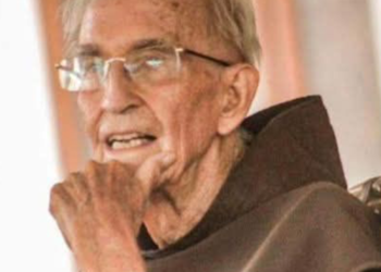 Prof. Dr. Nico Syukur Dister OFM Meninggal Dunia, Imam Teolog yang 40 Tahun Bermisi di Tanah Papua