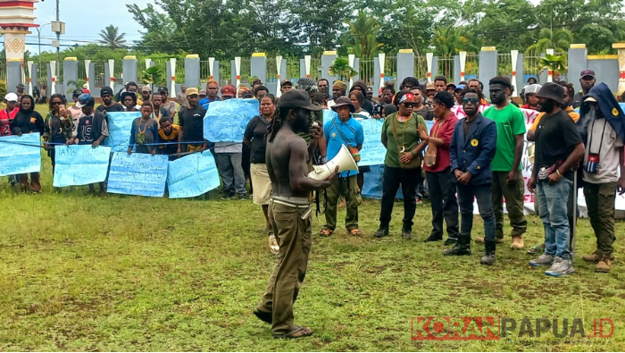 Demo di DPRK Mimika: FRP Angkat Isu Otsus, Freeport dan Militerisme