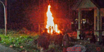 Sempat Ricuh Jelang Kremasi, Jenazah Junius Magai Akhirnya Dibakar Secara Adat