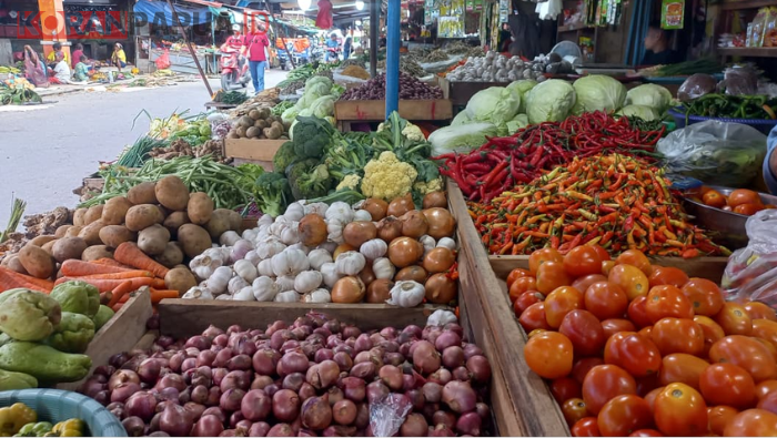 Harga Pangan di Timika Melonjak: Pasar Sentra Sepi Pembeli, Tomat Tembus Rp60 Ribu per Kilogram