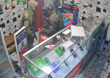 Perampokan Bersenjata Gasak Enam Handphone dan Uang Jutaan Rupiah