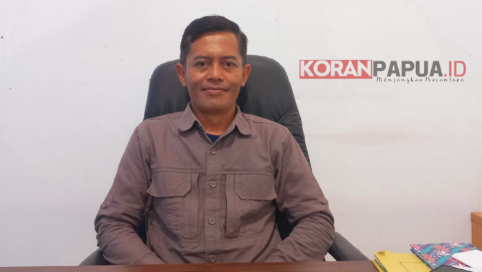 Bupati Johannes Rettob Teken SK Perpanjangan Jabatan 133 Kepala Kampung di Mimika
