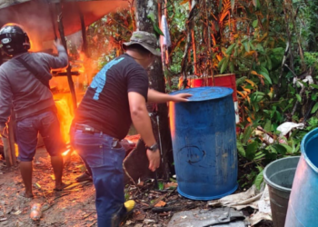Polres Mimika Bongkar Pabrik Sopi di SP 5, Tiga Pelaku Kabur