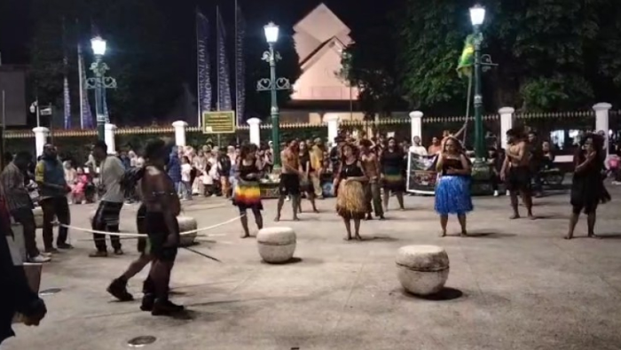Mahasiswa Yahukimo Sukses Gelar Pentas Seni Budaya Papua di Titik Nol Kilometer Yogyakarta