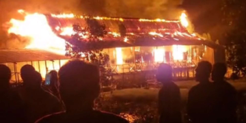 Kebakaran Gereja Katolik Poumako: Polisi Sebut Diduga Akibat Lilin yang Lupa Dipadamkan