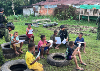 Pelita Negeri di Tapal Batas: Satgas Pasgat Dampingi Anak-anak di Perbatasan Meraih Mimpi