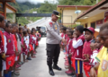 Curhatan Anak Tembagapura ke Kapolda Papua Tengah, “Kami Mau Jadi Dokter, Polisi, TNI dan Guru, Tapi Tidak Ada Sekolah”