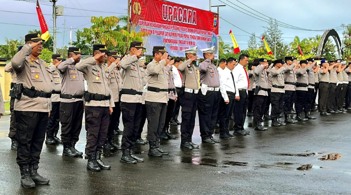 71 Personel Polres Mimika Naik Pangkat, Kapolres Tekankan Profesionalisme dan Integritas