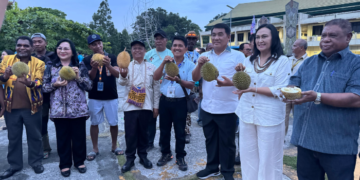 1.000 Durian Ungkapan Sukacita Kesuksesan Pesparawi Nasional, Dirjen Bimas Kristen: Apresiasi Toleransi di Tanah Papua