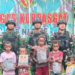 Perkuat Kedekatan dengan Masyarakat, Pasgat Nabire Salurkan Bantuan Sembako bagi Anak-anak Papua