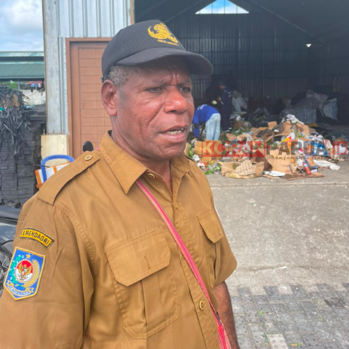 Pabrik Daur Ulang Sampah DLH Mimika: Dua Tahun Beroperasi, Produksi Belum Dijual, Satu Mesin Menganggur