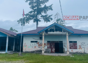 Kondisi Kantor Pemerintahan Kampung Nawaripi-Mimika Terbengkalai