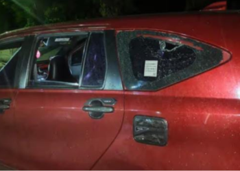 Teror di Jalan Kwamki Narama, Mobil Maxim Dilempari Batu hingga Kaca Pecah Saat Jemput Dokter