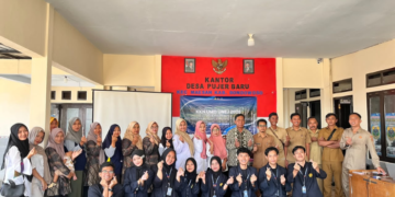 Sosialisasi dan Pelatihan Google Form Tingkatkan Literasi Digital Aparatur dan Masyarakat Desa Pujerbaru