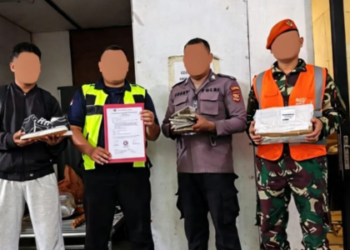 Ganja 735 Gram Disembunyikan di Dalam Sepatu, Satgas Pasgat Gagalkan Pengiriman ke Sorong