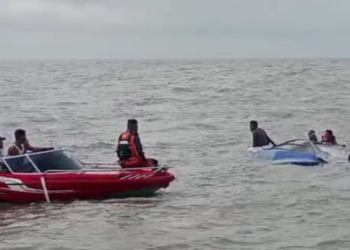 Dihantam Ombak di Perairan Manasari-Mimika, Speed Boat Bermuatan Satu Ton Mangga Tenggelam