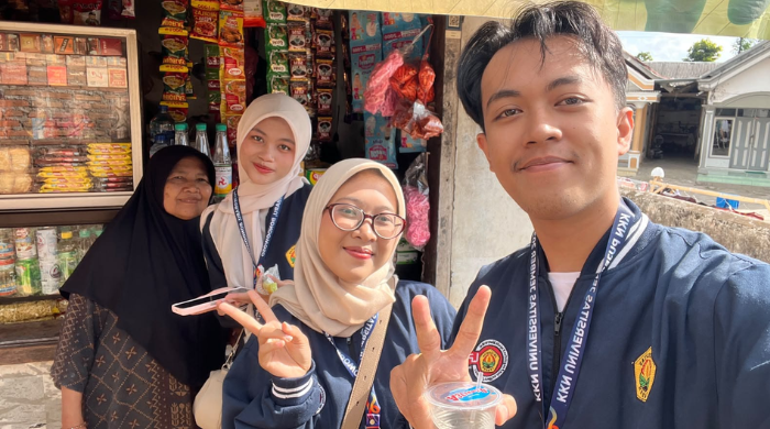 Manfaatkan Google Maps, Mahasiswa KKN UNEJ Lakukan Pemetahan Lokasi UMKM di Lima Dusun Desa Pujerbaru