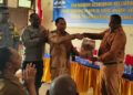 Jelang HUT RI ke-81, Pemkab Mimika Salurkan Bantuan Sembako untuk Warga Mimika Barat