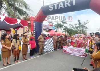 Ribuan Pelajar Tumpah Ruah di Karnaval Budaya Mimika, Kostum Adat hingga Cita-Cita Warnai Jalanan Timika