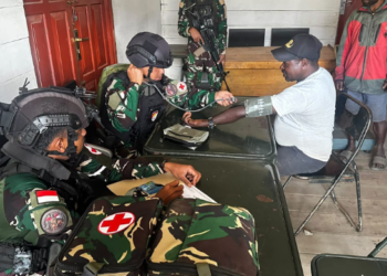Satgas Pasgat Gelar Layanan Kesehatan Gratis untuk Warga di Sugapa Intan Jaya