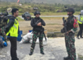 Danyon 472 Satgas Pasgat Kunjungi Bandara Tigiles Sinak, Pastikan Kesiapan Personel