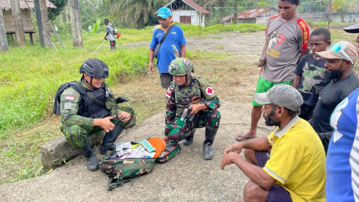 Satgas Pasgat Layani Kesehatan Warga di Pedalaman Boven Digoel