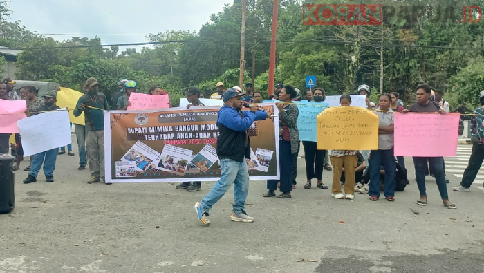 Tagih “Kuota Emas” CPNS 2024, Aliansi Pemuda Amungme Demo di Kantor Bupati Mimika